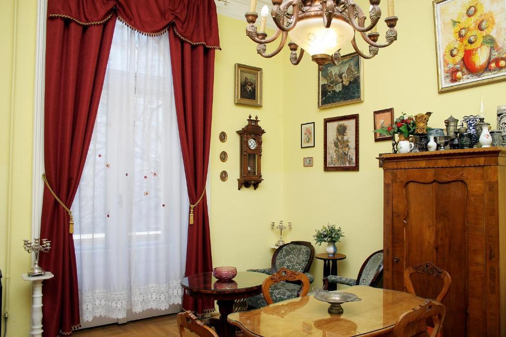 Budapest Tourist Apartments - Jozsef Koerut Room photo