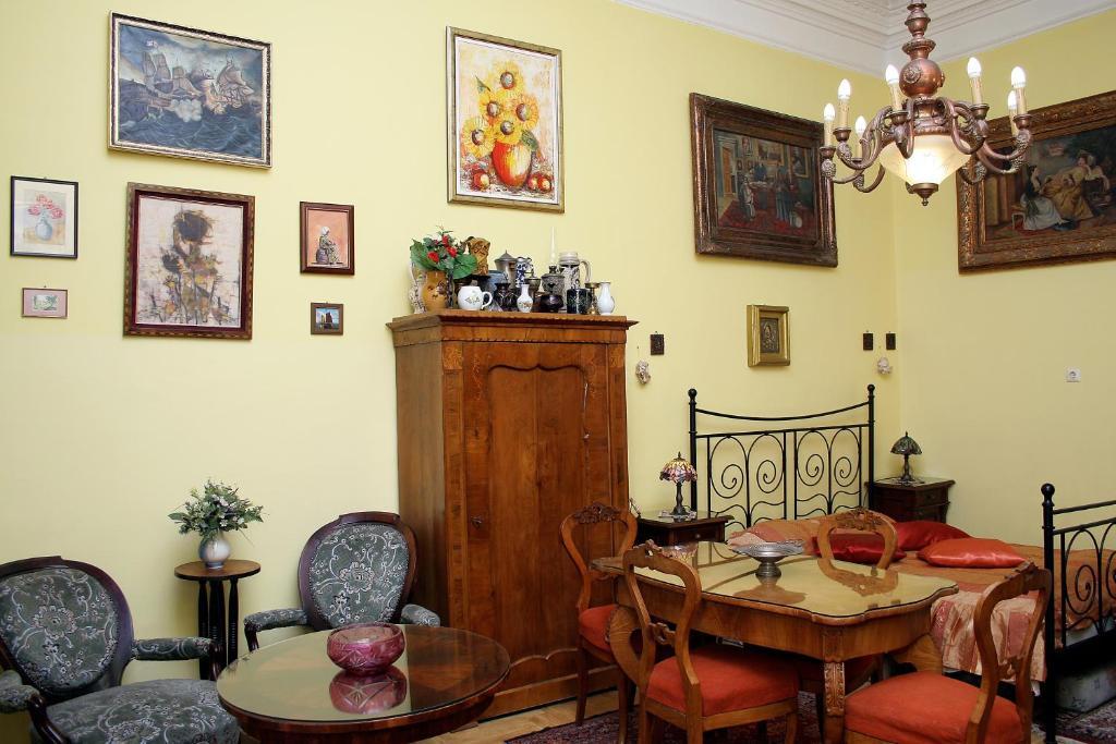 Budapest Tourist Apartments - Jozsef Koerut Room photo