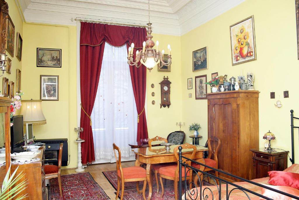 Budapest Tourist Apartments - Jozsef Koerut Room photo